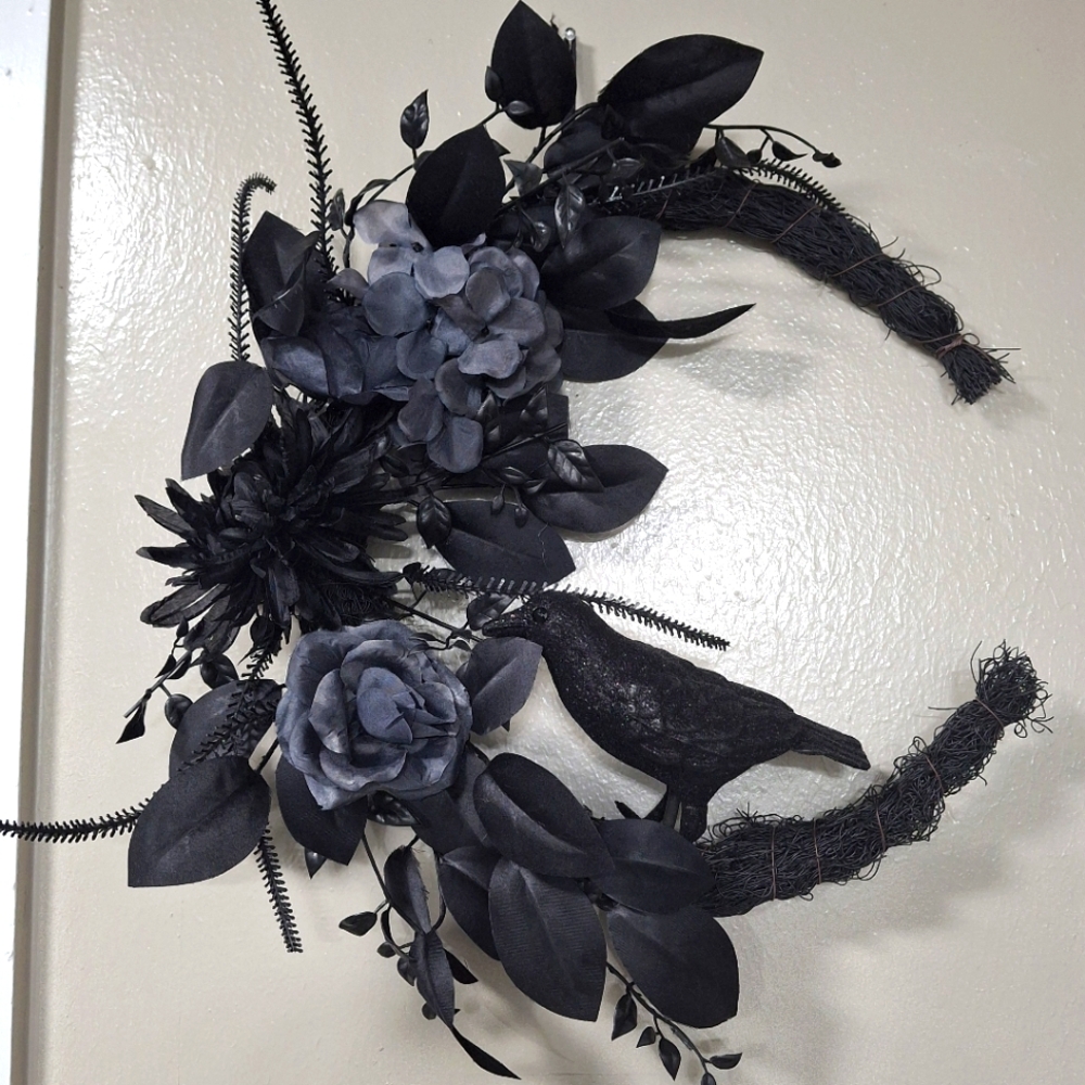 Moon Flower Wreath